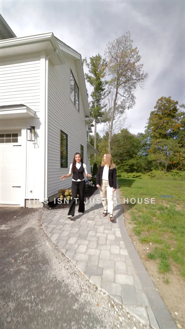 Luxury Home Video Tour - real estate video thumbnail